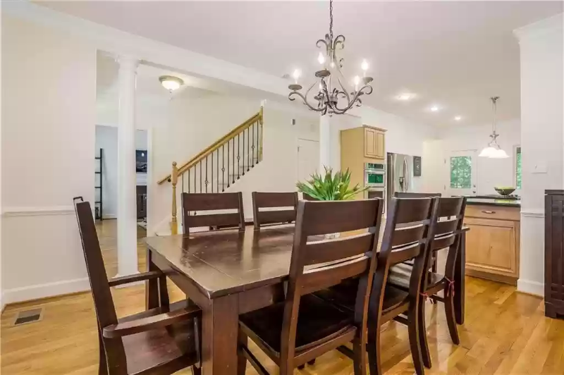 3346 Mathieson Dr Ne - Photo 5 of 33