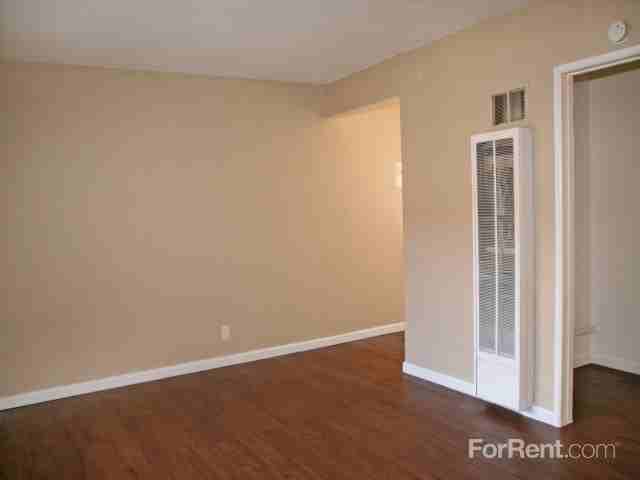 Fullerton Court - Photo 3 of 24