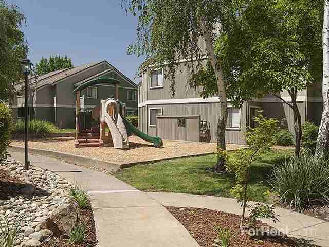 Zinfandel Village Apartments - Photo 3 of 21
