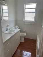 5606 S Manhattan Ave - Photo 2 of 3