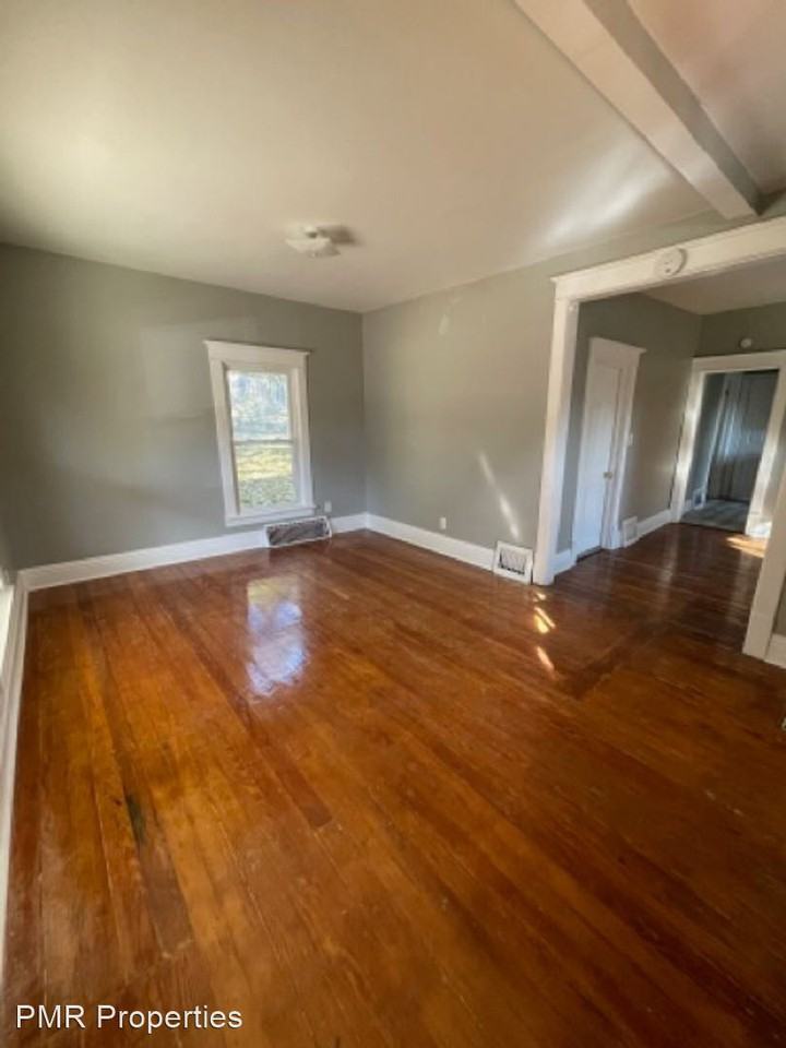 3467 N 42nd St - Photo 2 of 7