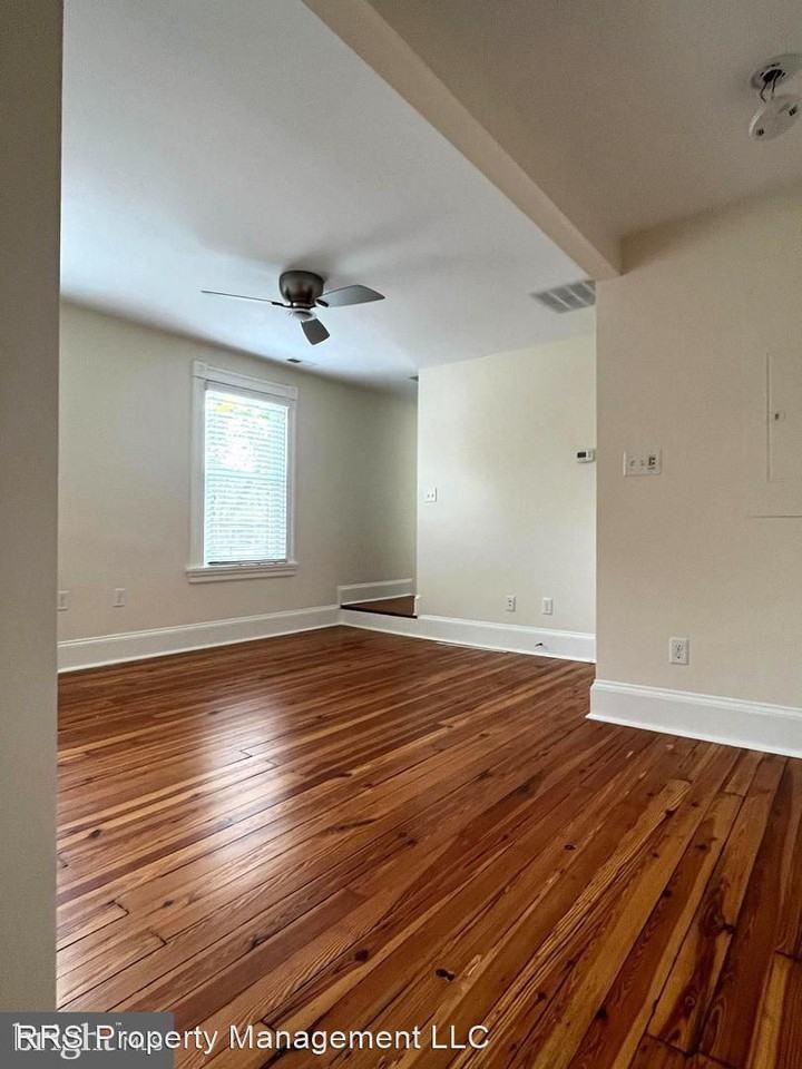 300 Park Ave #B - Photo 2 of 4