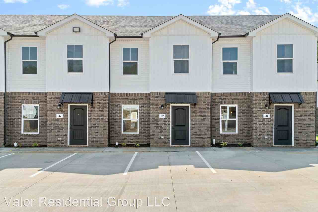 ARTE Luxury Townhomes... Brand New, Now Leasing! 615 Tiny Town Rd