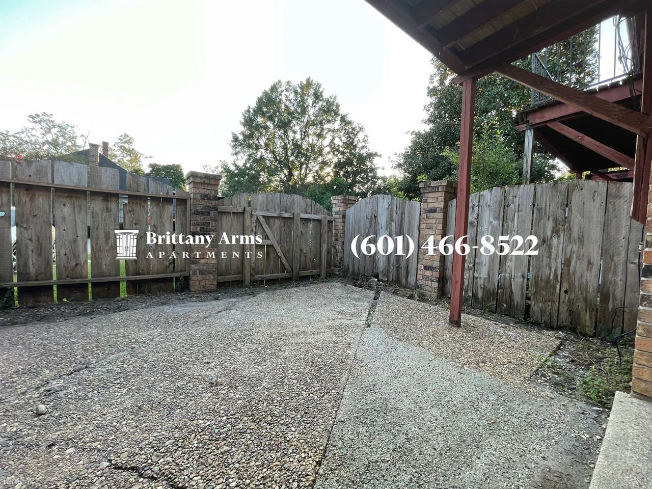 Brittany Arms Apartments - Photo 2 of 7