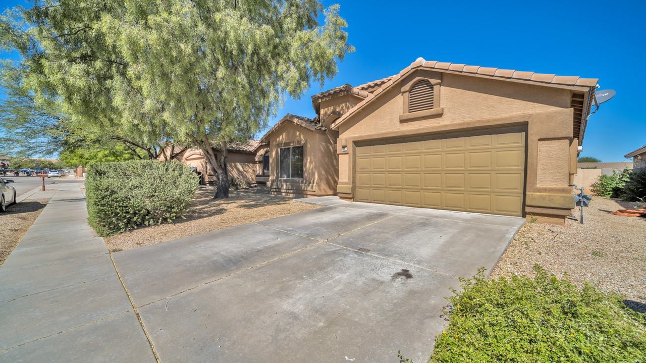 492 W Calle Paso Suave - Photo 3 of 21