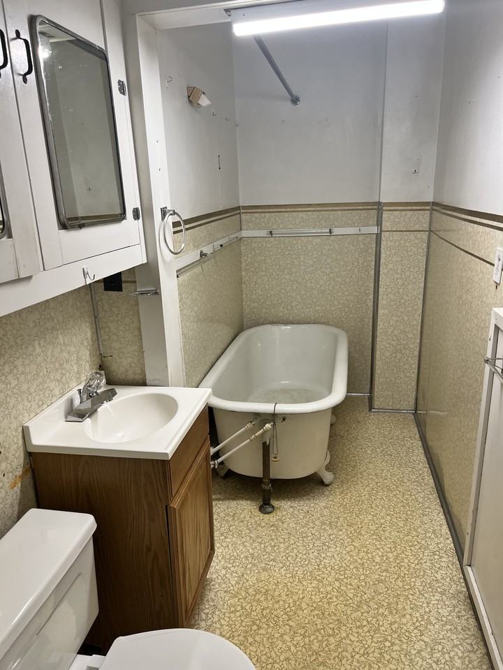 11 Edgewood Dr - Photo 3 of 5