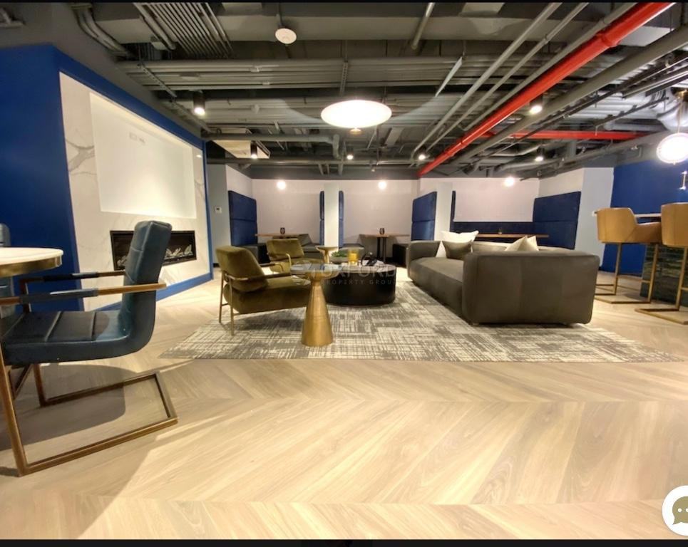 E 48th St #J2 - Photo 2 of 5