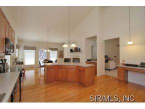 2308 Four Lakes Dr - Photo 3 of 19