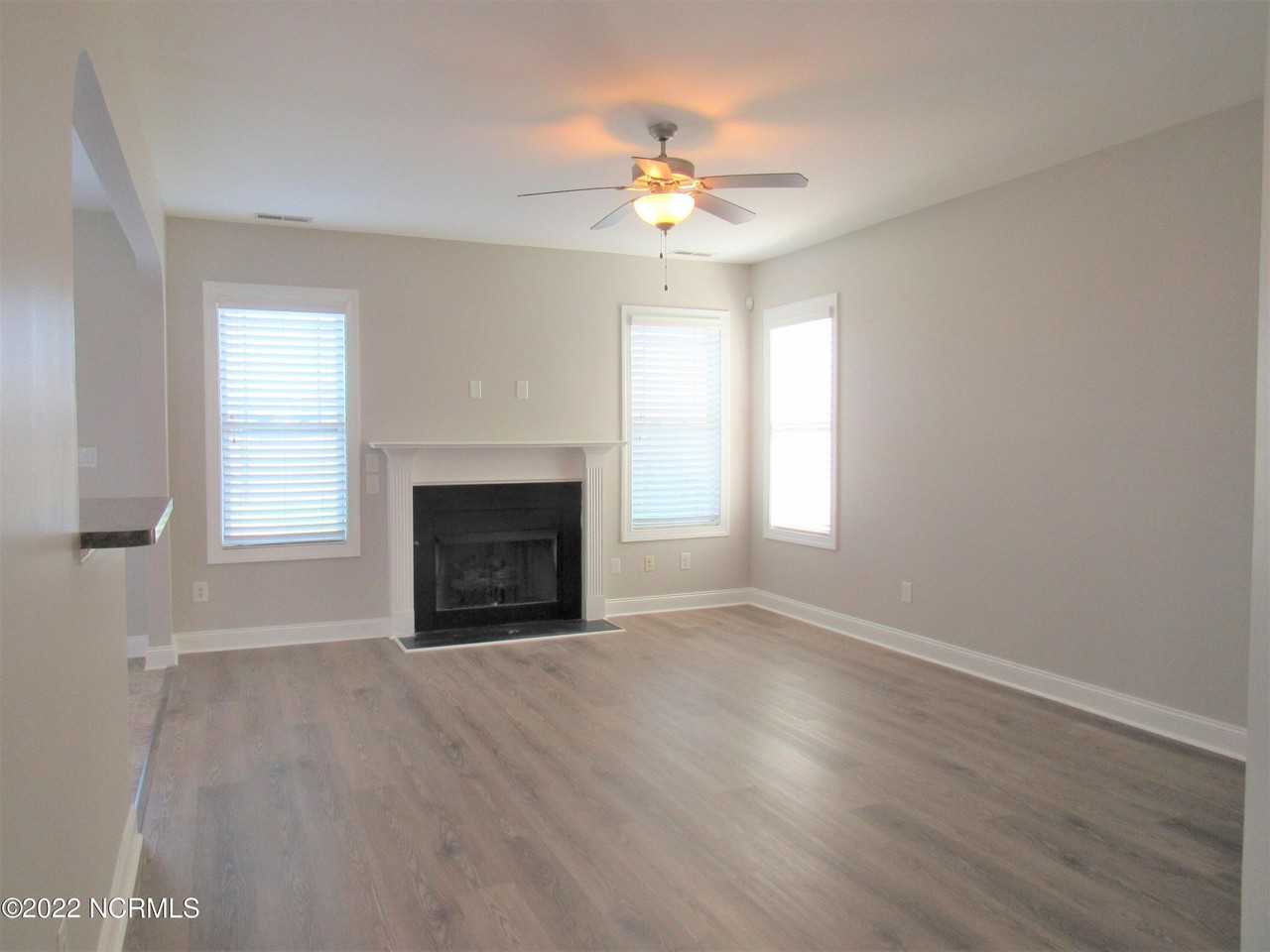 830 Solomon Drive - Photo 2 of 7