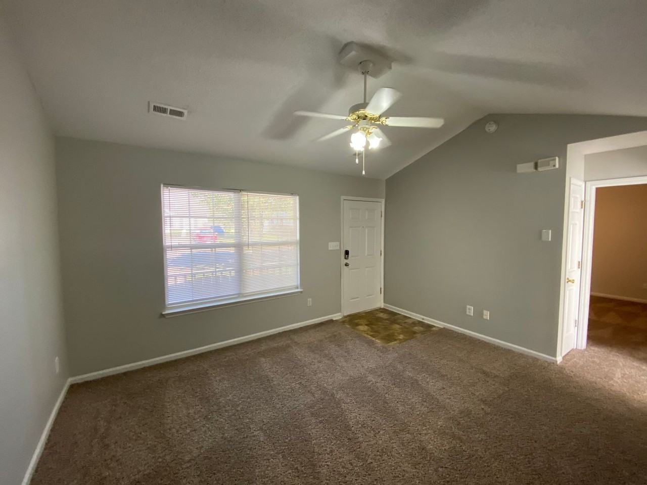 5732 Justins Forest Dr - Photo 3 of 15