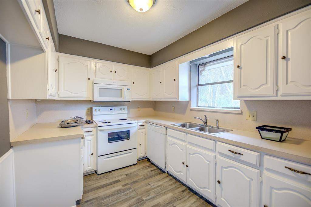 1009 N Clay St #2 - Photo 2 of 17