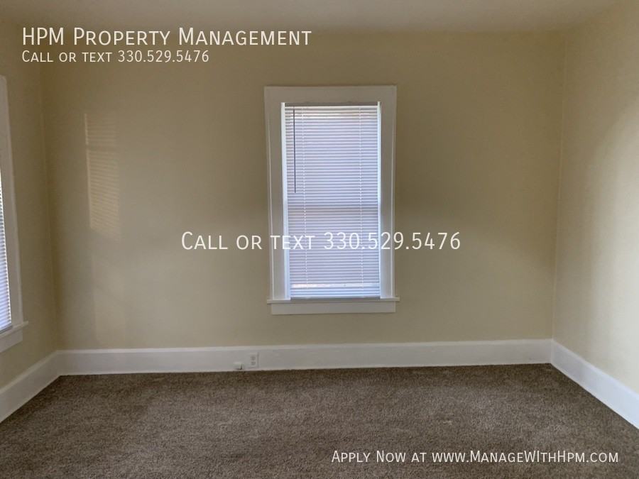 2306 24th St Ne - Photo 4 of 16