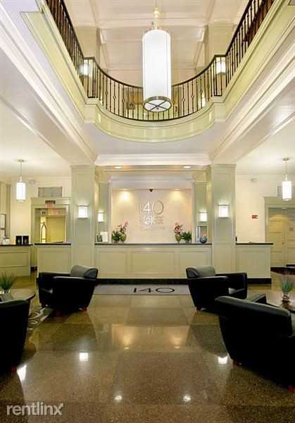 140 Clarendon St - Photo 2 of 7