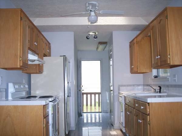 208 3rd Ave - Photo 2 of 6