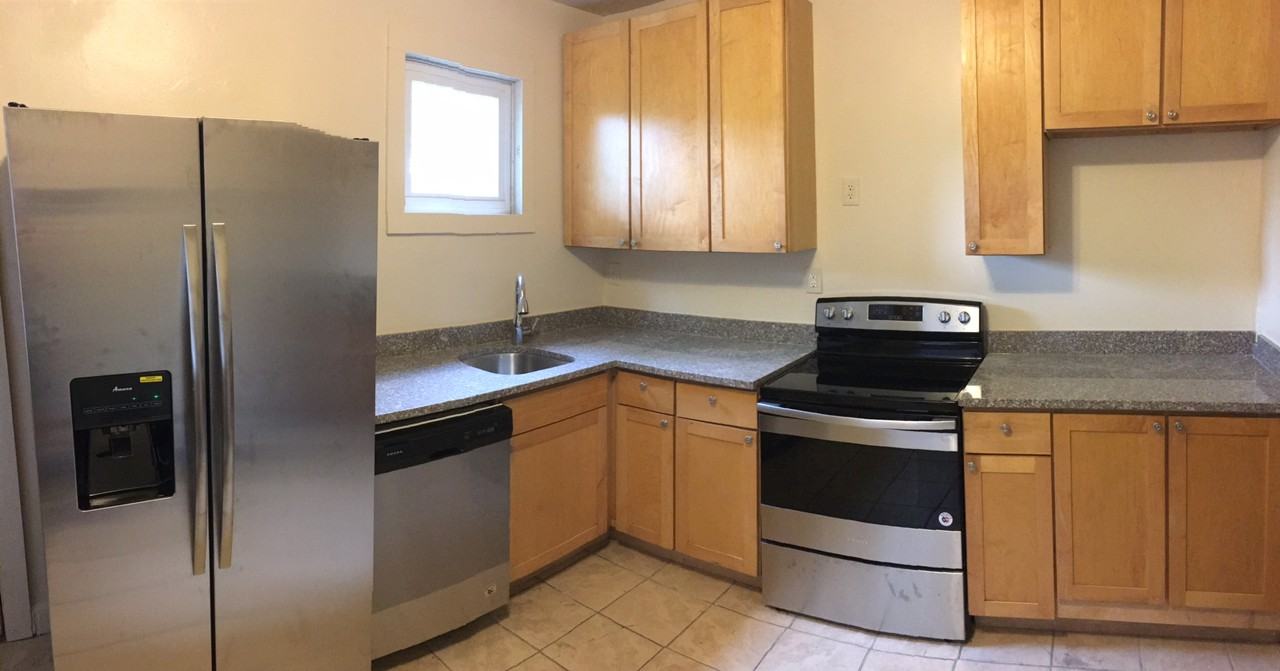 1418 N 4th St - Photo 2 of 14