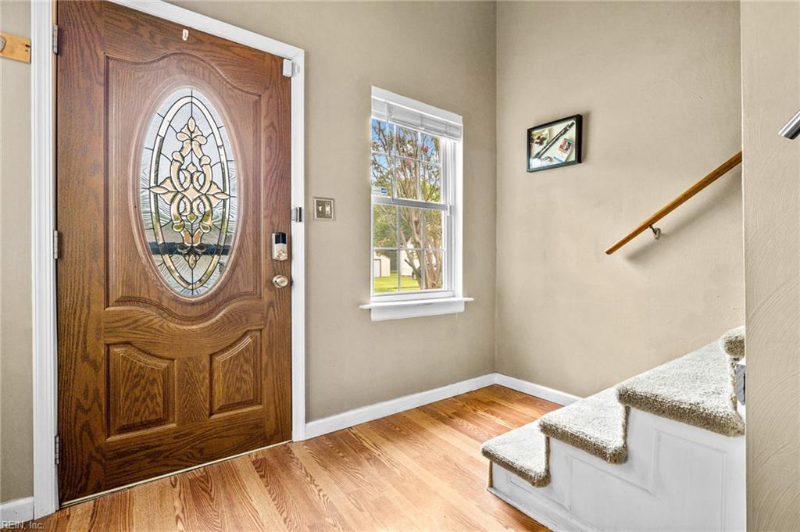 4623 Elmhurst Ave - Photo 2 of 23