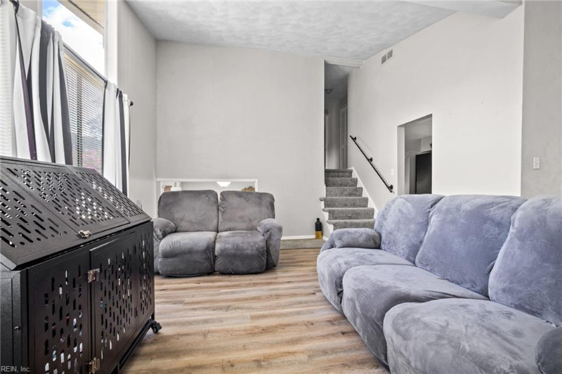 5509 Sandpiper Ln - Photo 3 of 24