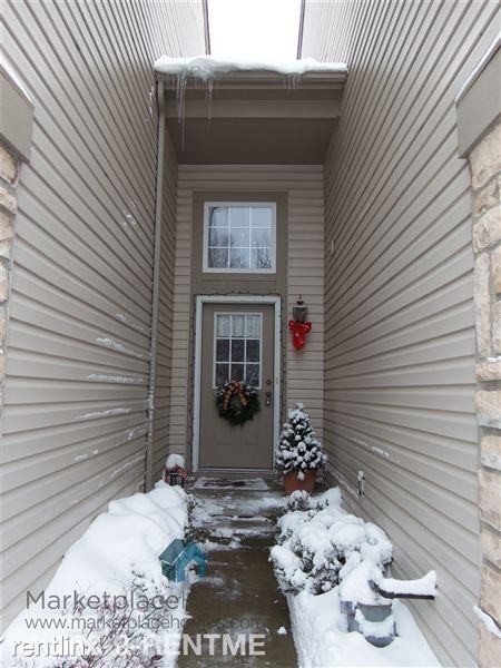 1592 Laughton Cir - Photo 3 of 20