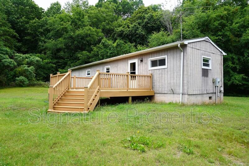 1015 Bench Ln - Photo 2 of 14