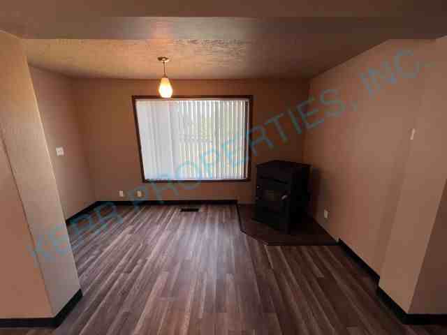 16450 Se Royal Ln - Photo 2 of 28