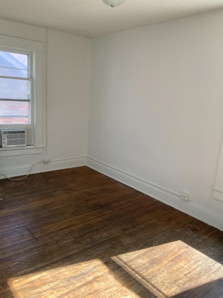 1104 E Mccarty St #A - Photo 3 of 8