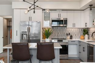 10050 Ne 10th St - Photo 1 of 1