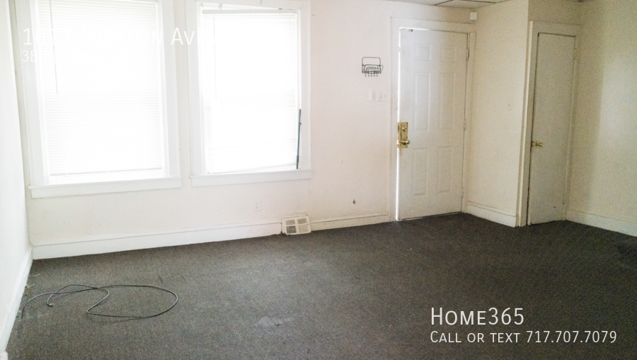 1017 Morton Ave - Photo 2 of 11