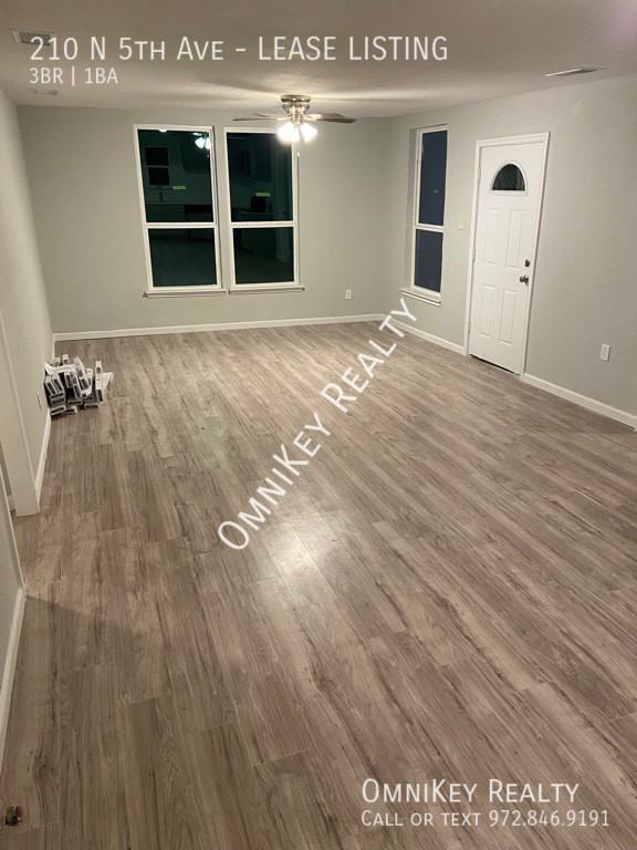 210 N 5th Ave - Photo 4 of 14