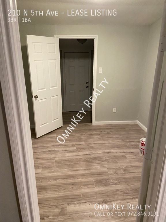 210 N 5th Ave - Photo 6 of 14