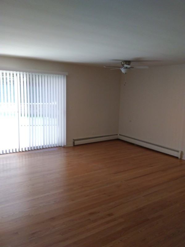 495 Saint Moritz Dr - Photo 3 of 6