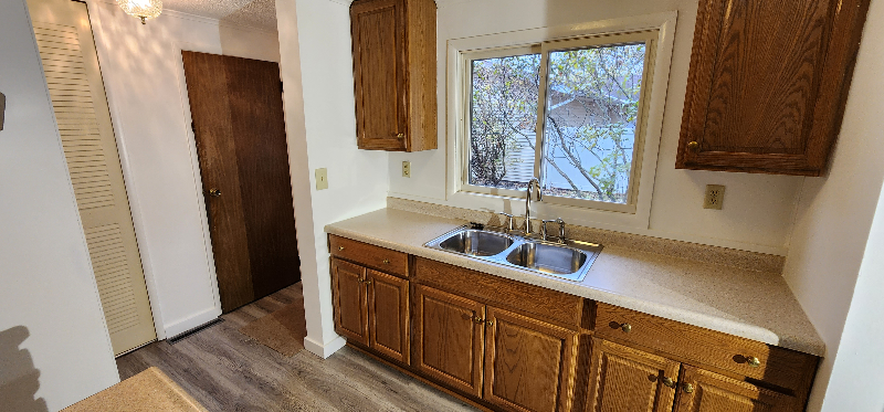 500 Sunrise Ave - Photo 2 of 29