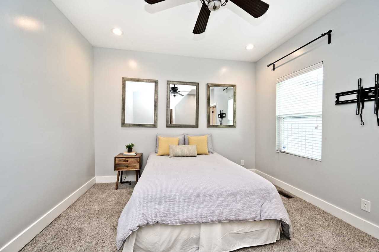 519 Parkway Ave #519 - Photo 4 of 12