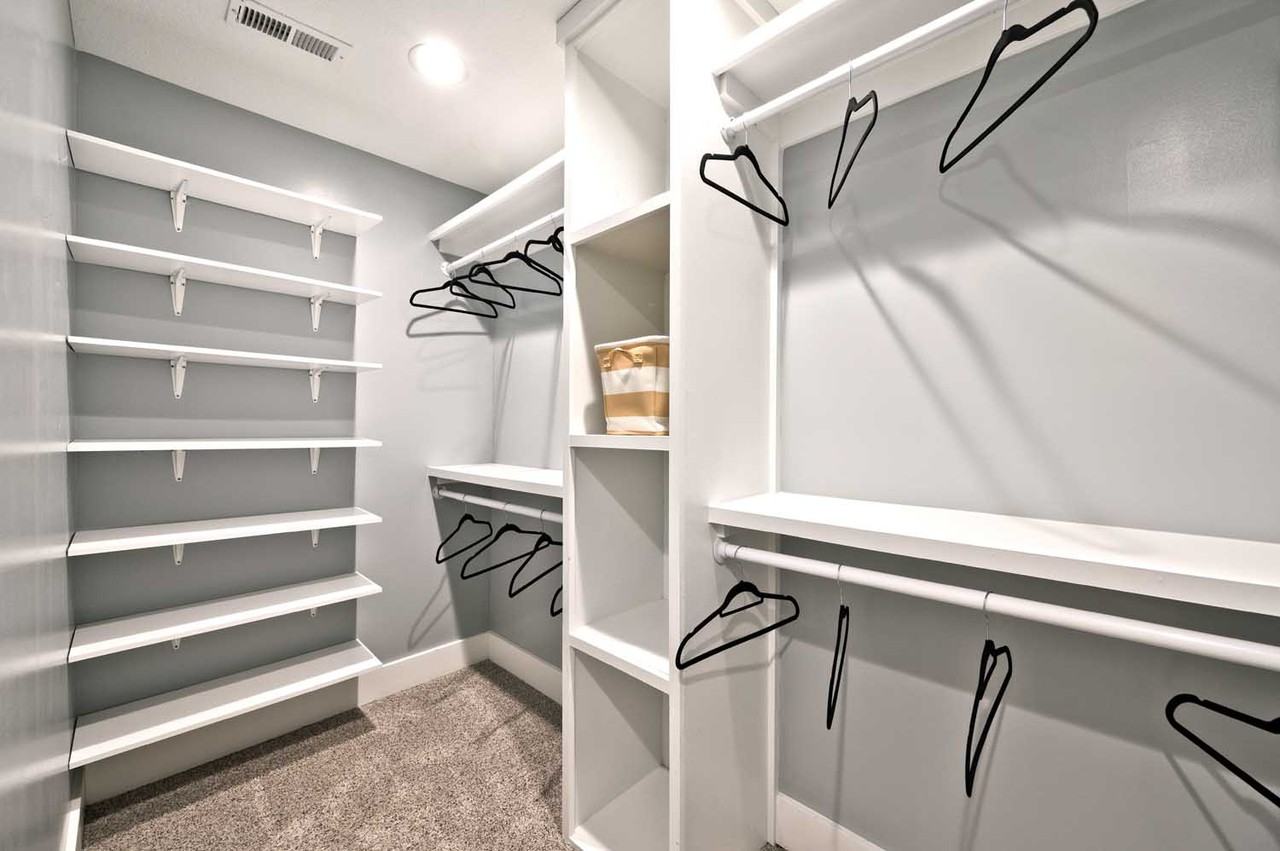 519 Parkway Ave #519 - Photo 6 of 12
