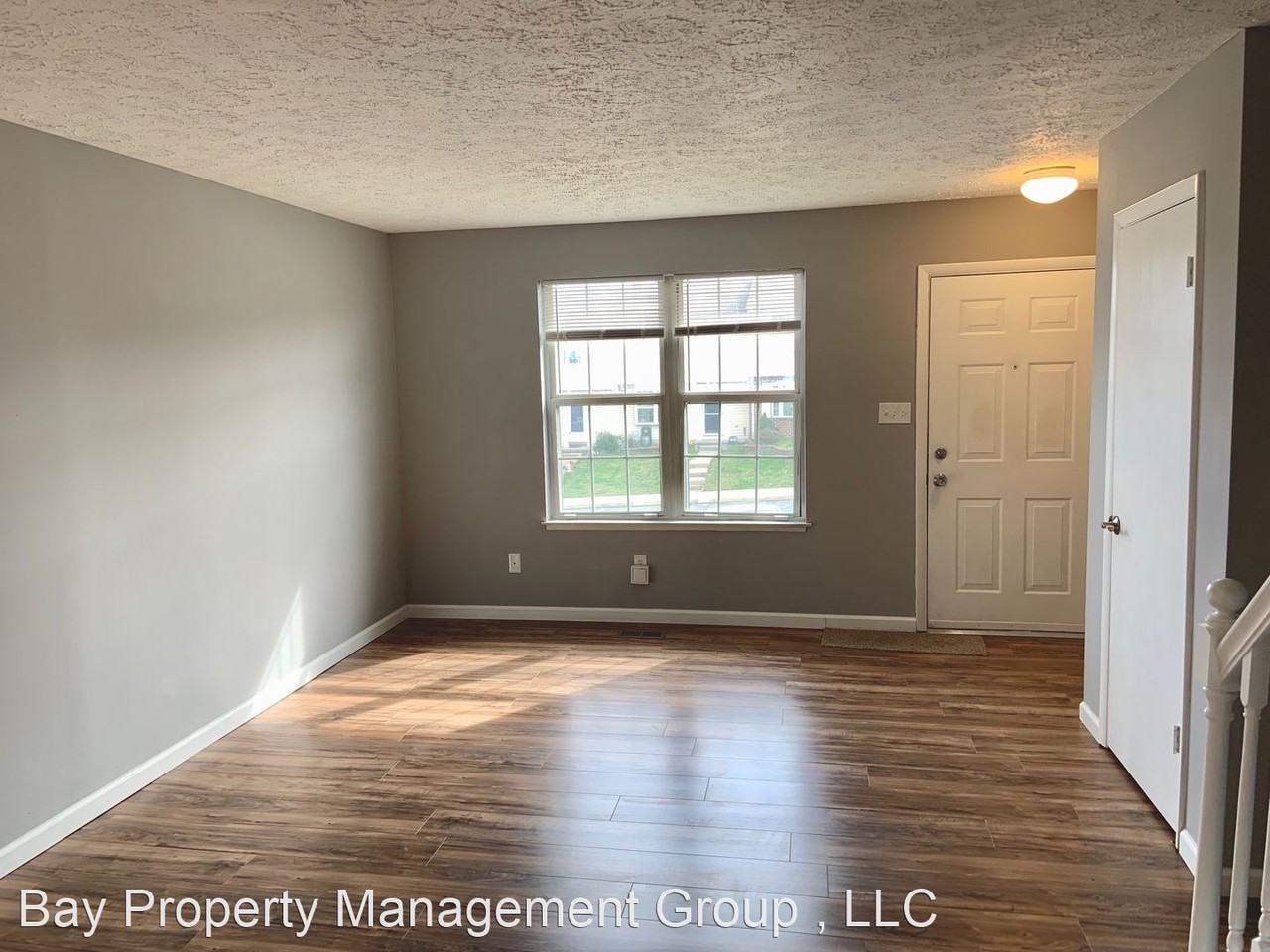 834 Clover Leaf Ct - Photo 3 of 19