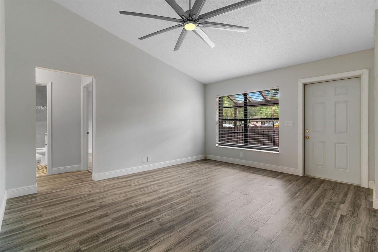 9 Vía De Casas Norte #C - Photo 3 of 8