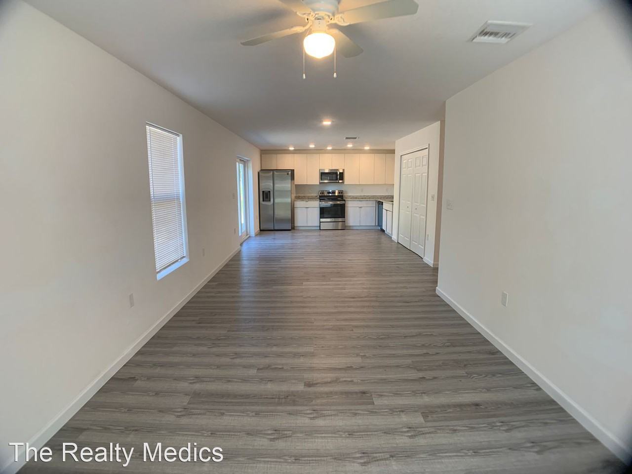 536 Marion Oaks Ln - Photo 3 of 13