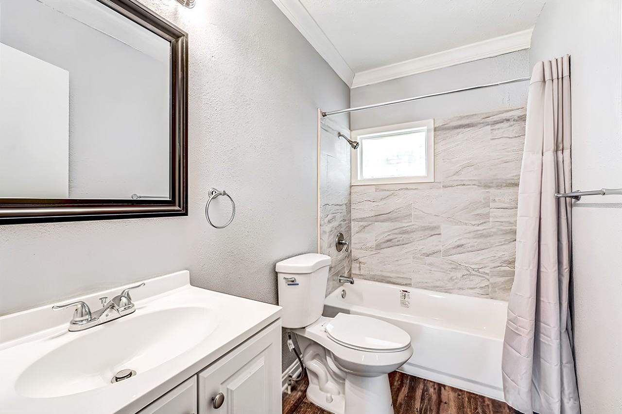 Hyde Park Hvn - Photo 4 of 15