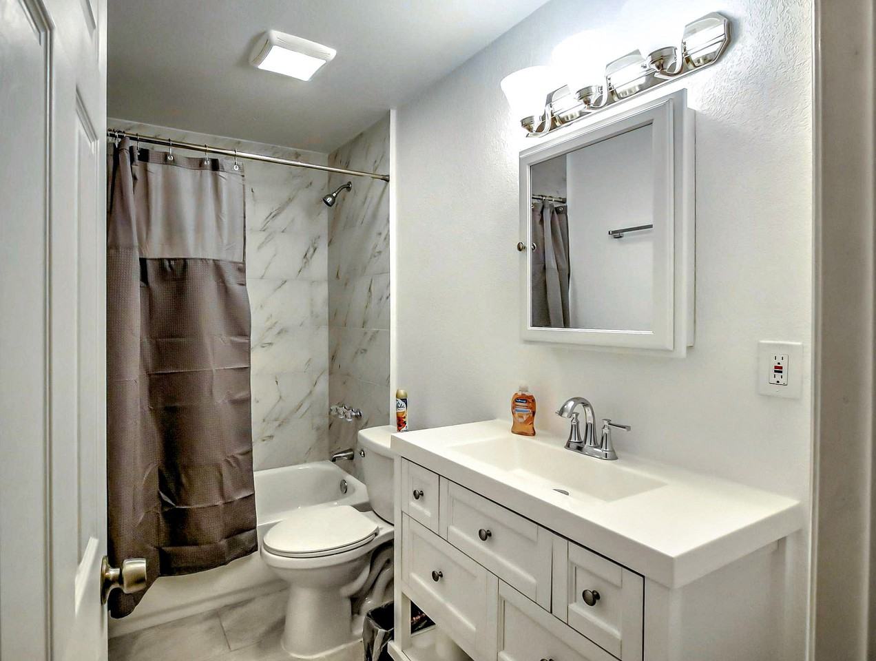 E 23rd Ave - Photo 3 of 11