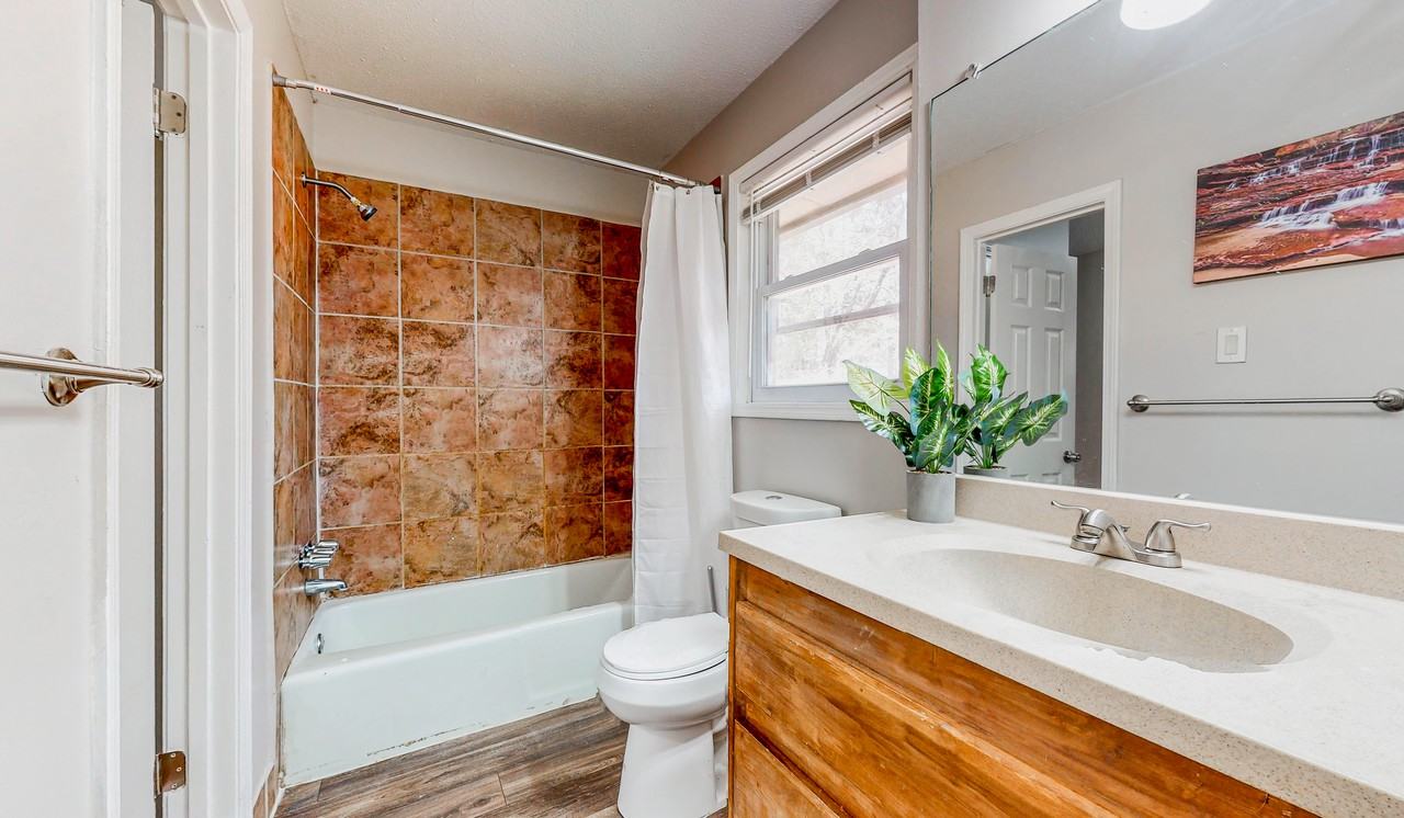 Cedar Hurst Trl - Photo 4 of 15