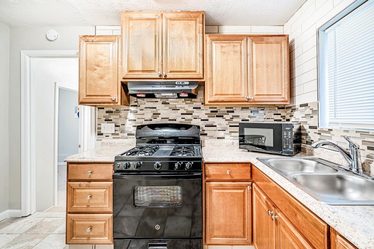 Fielding Cir - Photo 3 of 11