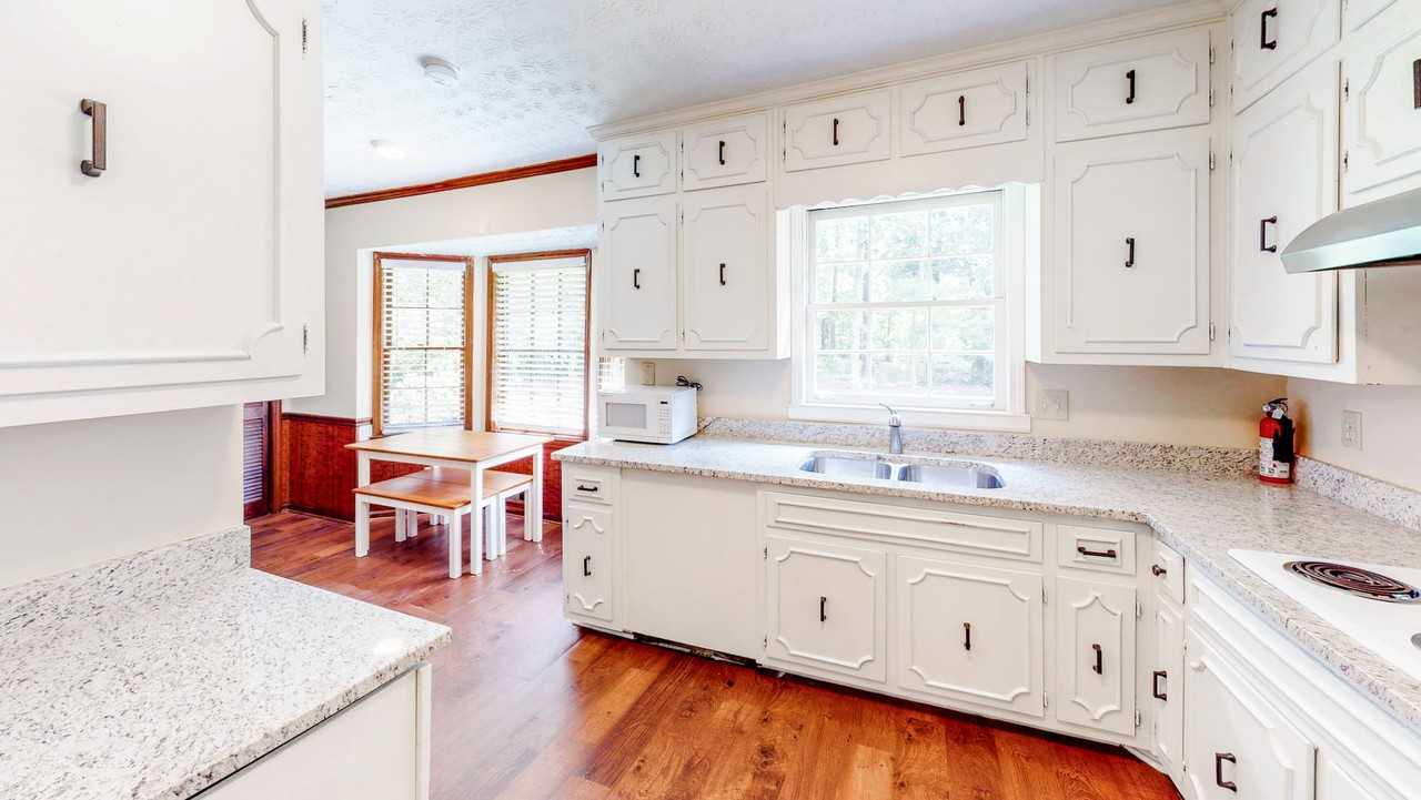 Tudor Castle Cir - Photo 6 of 17