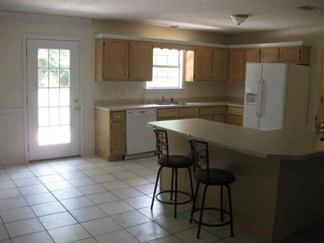 5211 Southern Oaks Trail - Photo 3 of 8