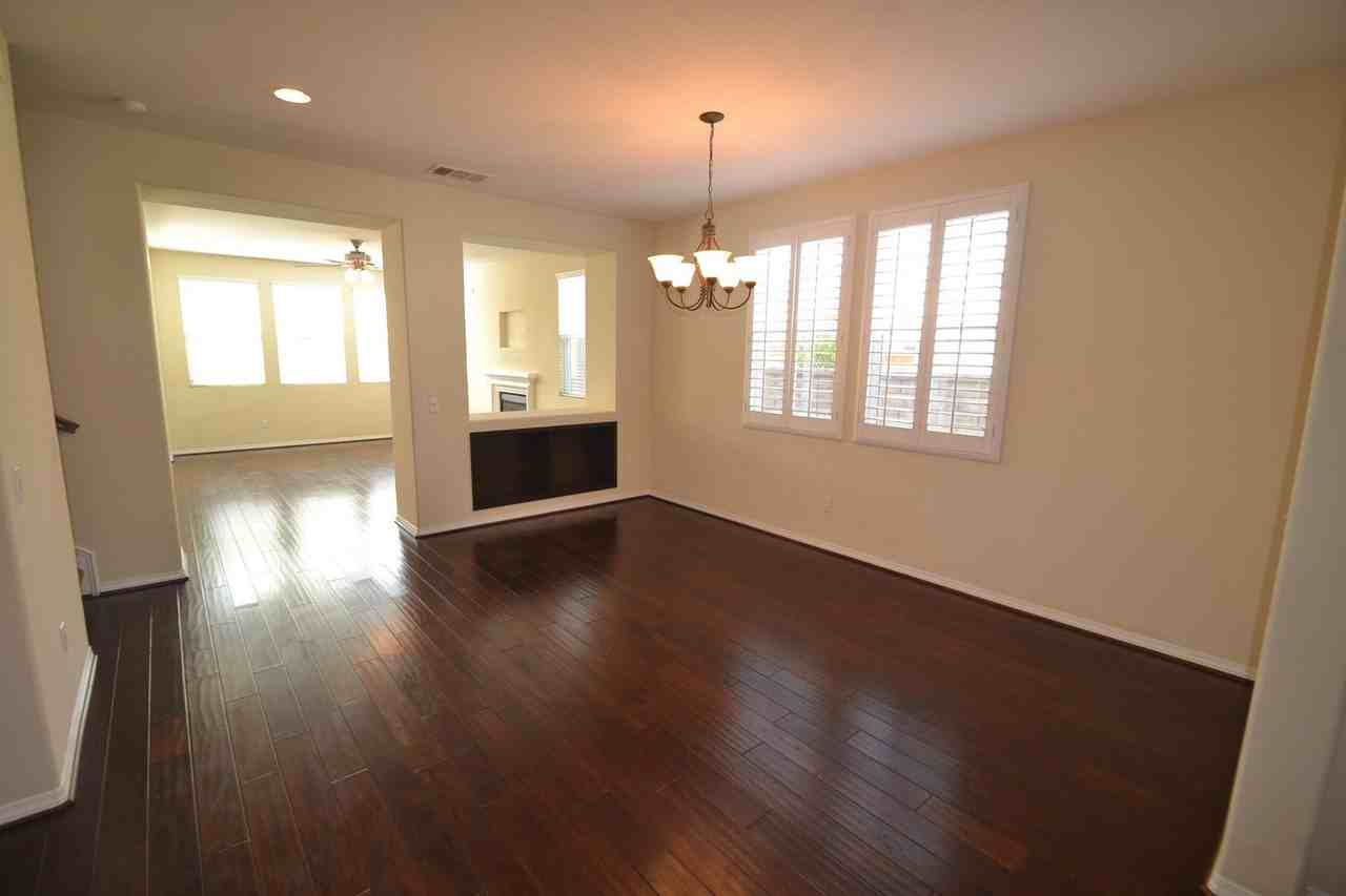 22650 Dragonfly Ct - Photo 3 of 19