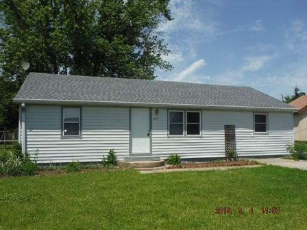 812 W Smith Valley Rd - Photo 2 of 9