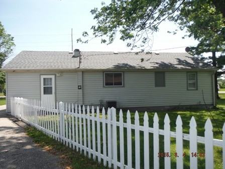 812 W Smith Valley Rd - Photo 3 of 9