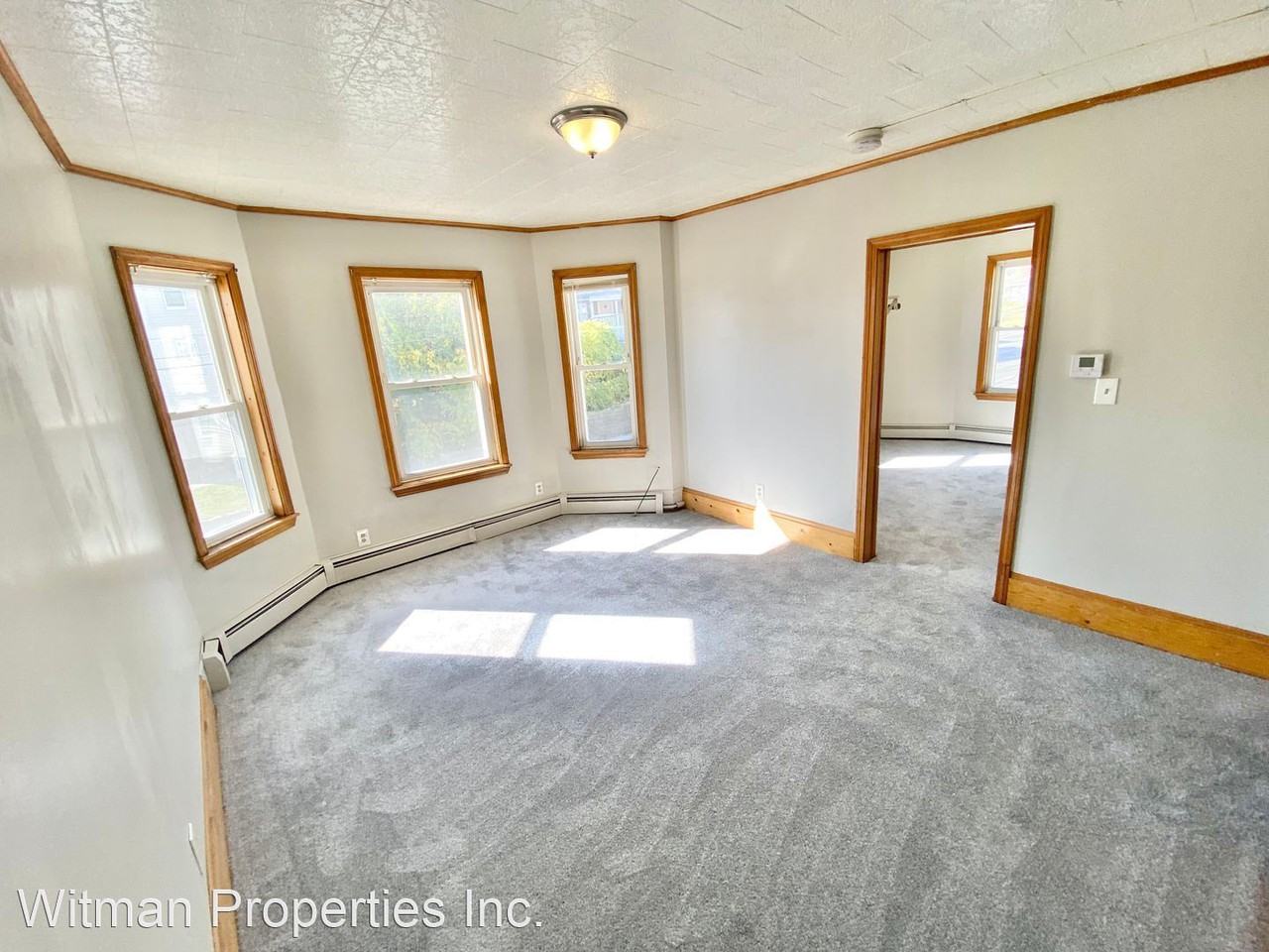 186 Grattan St - Photo 2 of 11