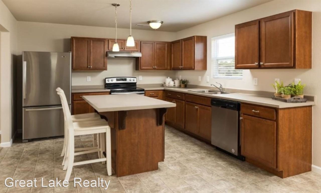 3249 Hill Hollow Ln - Photo 2 of 23