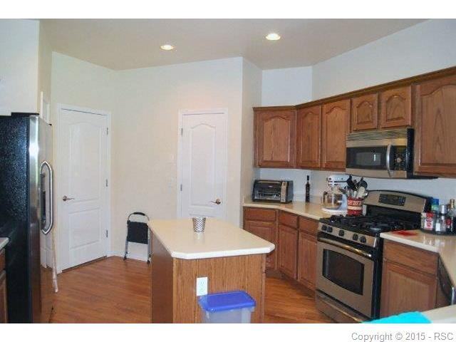 13867 Firefall Ct - Photo 3 of 7