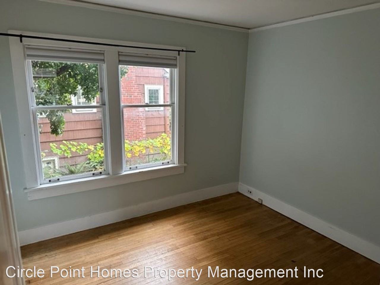 4436 Francis Ave N - Photo 3 of 7