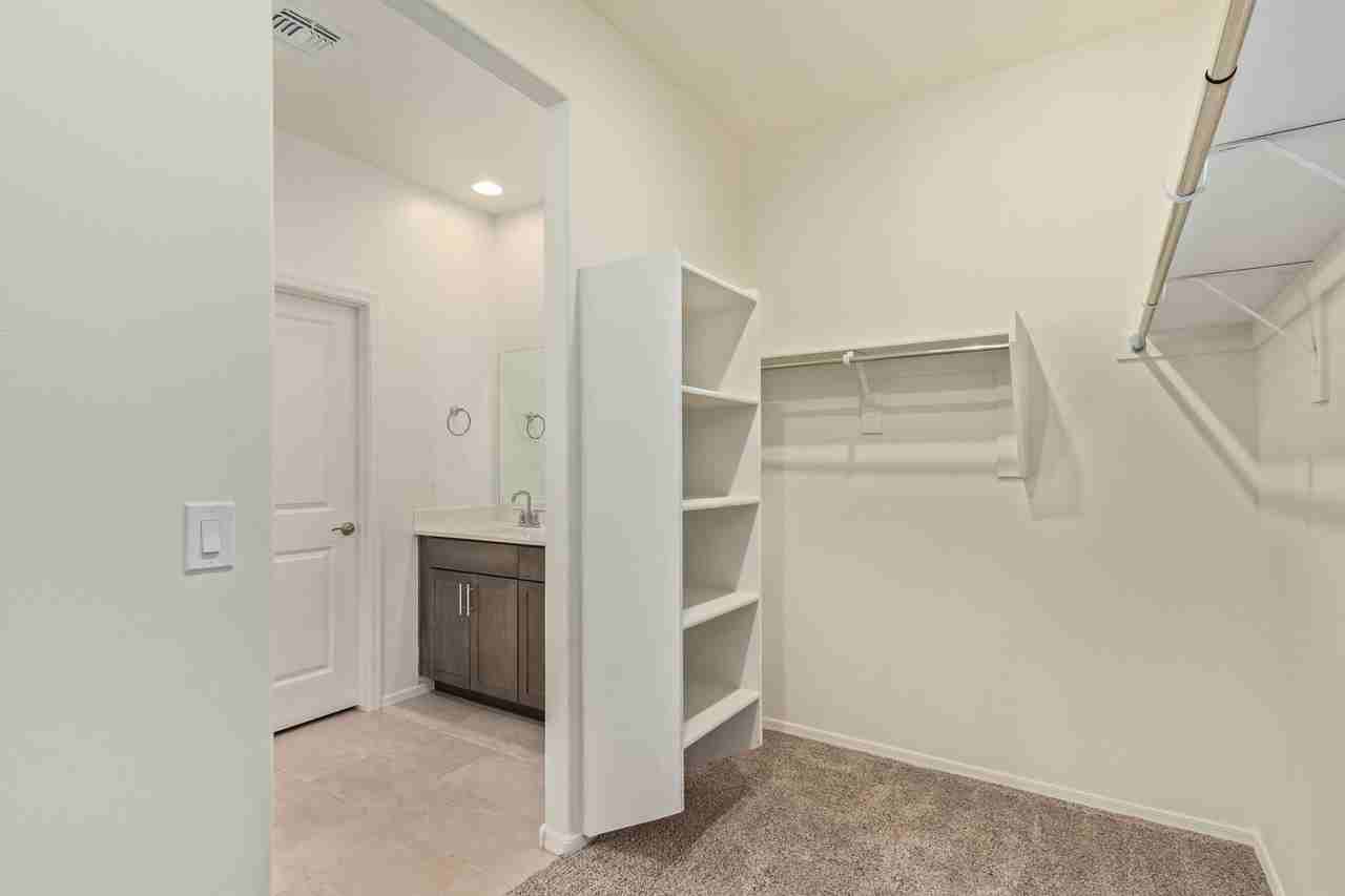 12734 N Gibbs Ave - Photo 3 of 5